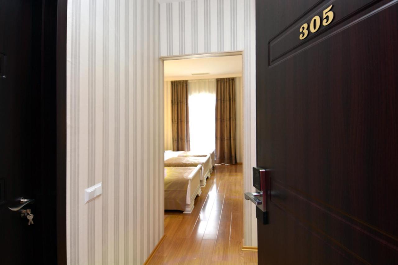 فندق Granada And Restaurant 3*